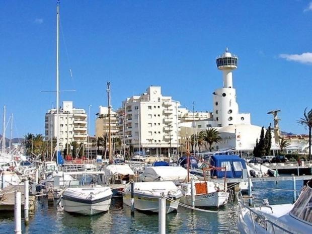 Sol 8-Studio In The Beach & Downton אמפוריבראבה מראה חיצוני תמונה